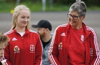 Signe Marie mottok Knut J. Johnsens idrettspris