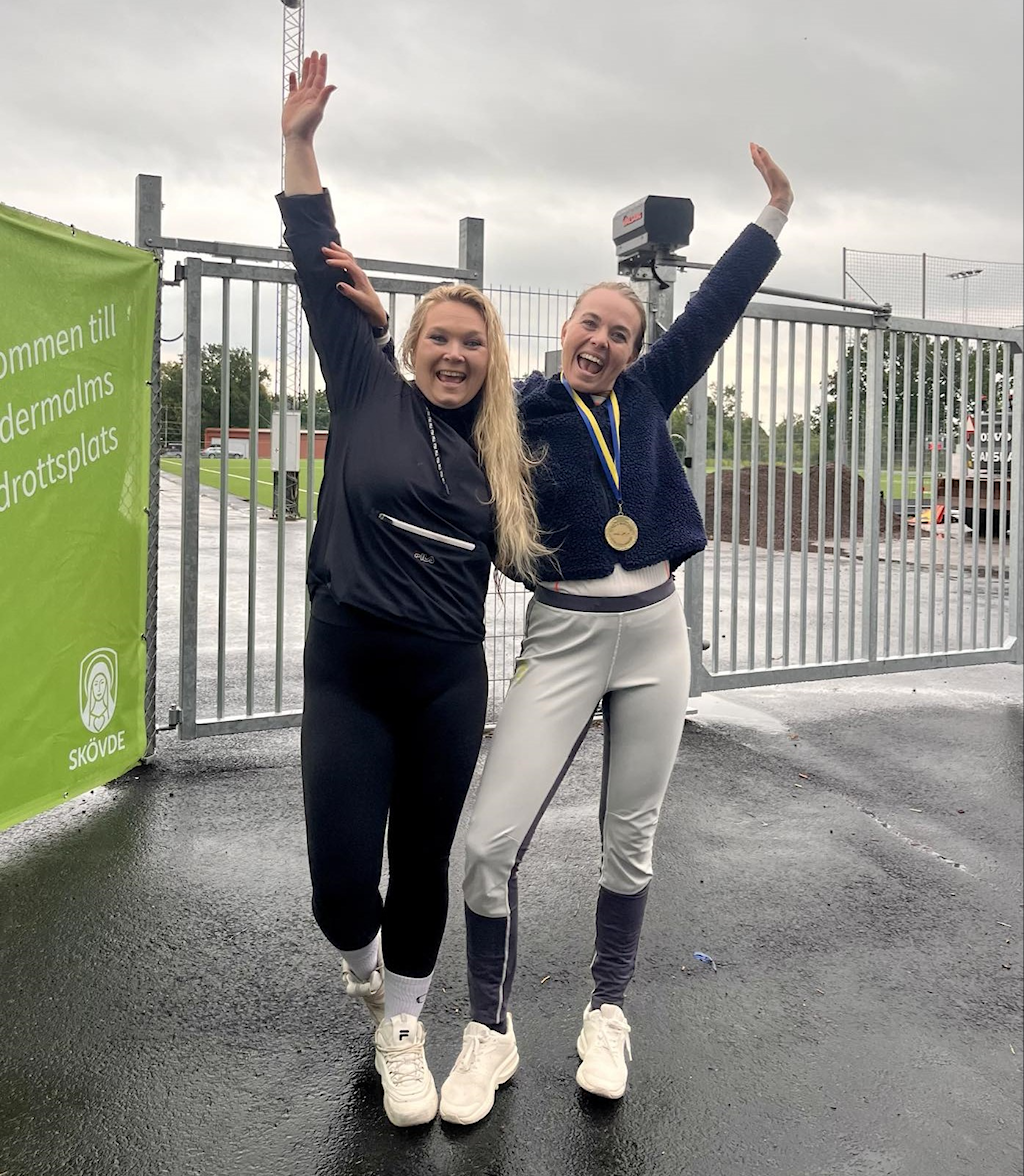 Ida og Cathrine i Skövde.jpg