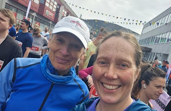Ingunn Ytrehus og Camilla Lockert Friseid løp maraton i The Arctic Run (tidligere Hadsel maraton)