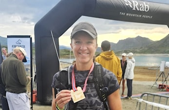 Vilde Bertelsen på 10. plass i Jotunheimen Trail Run 70 km. Fire deltakere fra klubben
