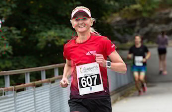 Minneord Louise Skak