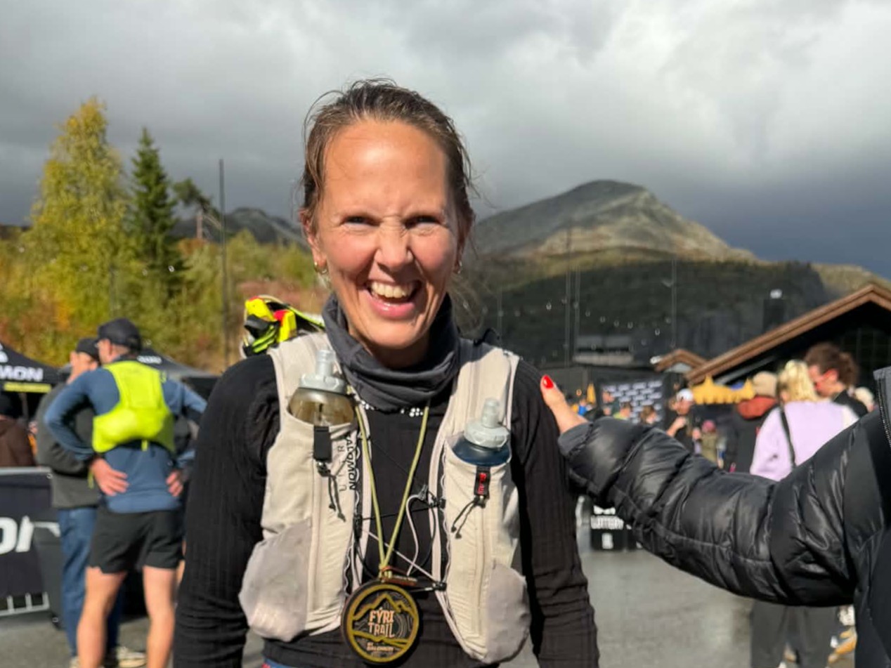 Katrine Sæves og Tiril Lindberg fullførte Fyri Trail 56 km