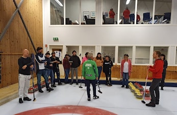 Tre fra Hedmarken Curling på møte for frivillige til curling EM på Lillehammer.