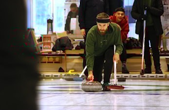 Eliteseriespillere på glattisen