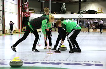 Begge juniorlagene på pallen