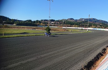 Sunnhordland travlag på V75 på Bergen travpark