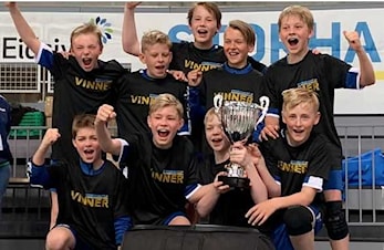 Njård håndball sitt G2006 lag vant Storhamar cup