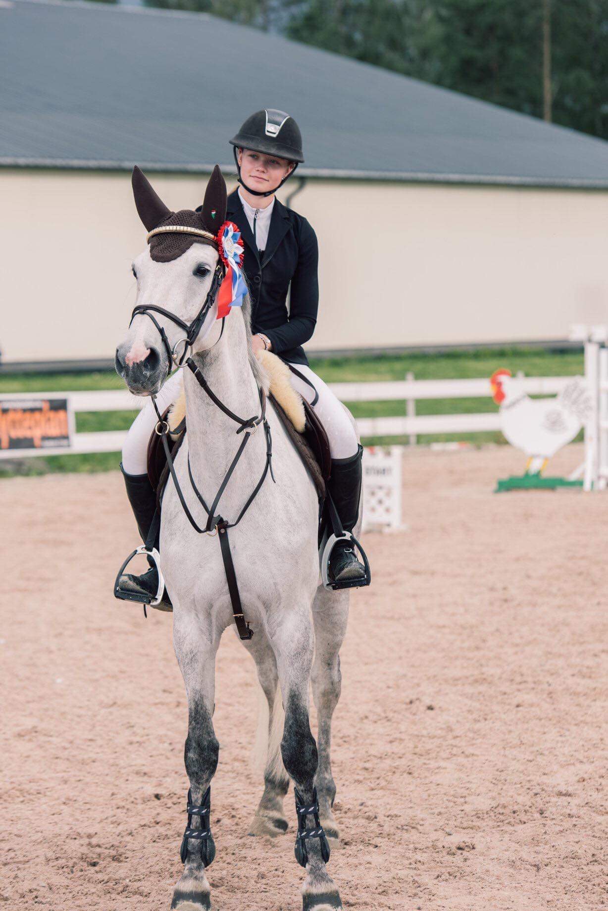 DIKE ekvipasjen Synnne og Cherie til Junior NM i sprang!