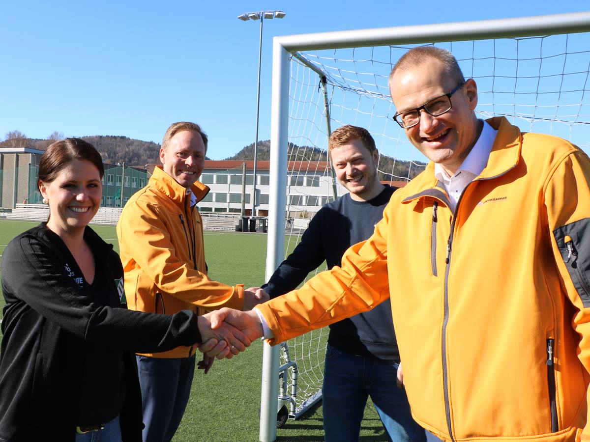 Ny Sponsoravtale med Larvikbanken