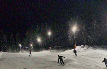 Slalåmbakken og hoppbakkene er åpne