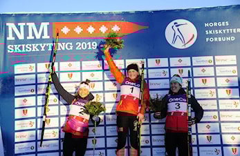 Eline Grue vann NM fellesstart føre Ingrid Landmark Tandrevold
