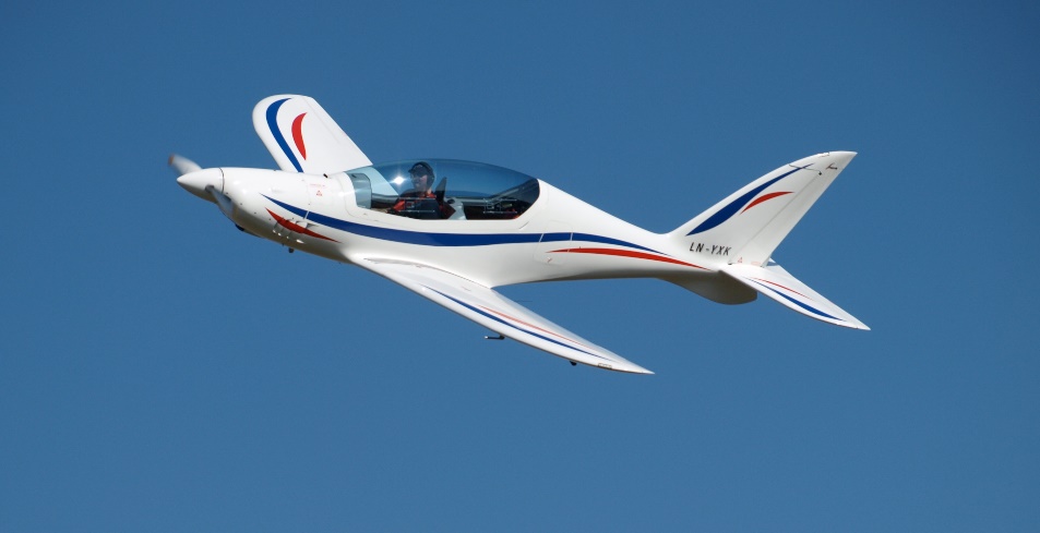 A small airplane in the skyDescription automatically generated