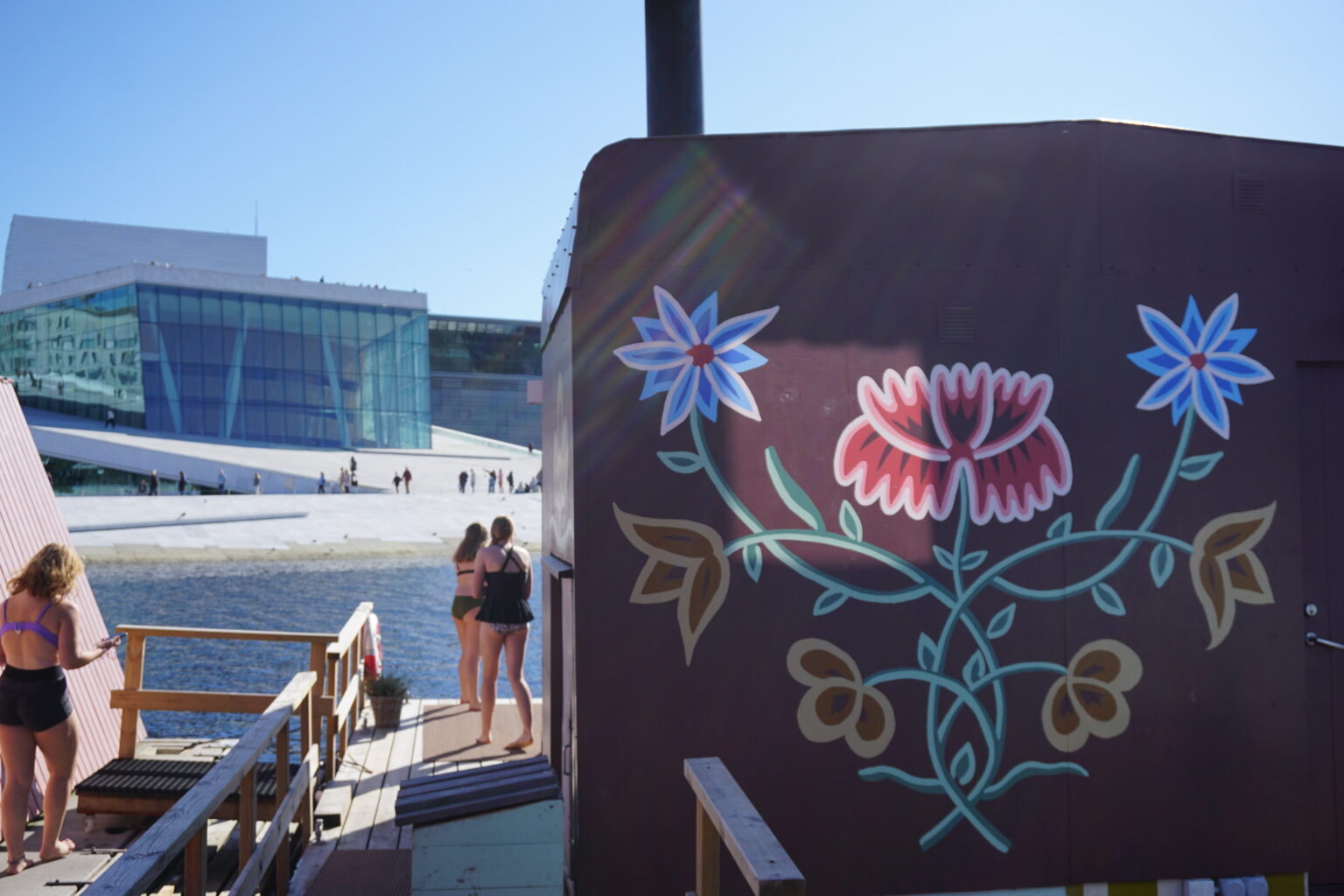 Image for Årets første badstubad