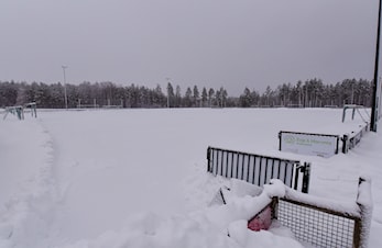 Kunstgressbanen brøytet!