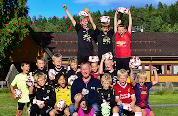 G-11: To lag på Blåveiscup