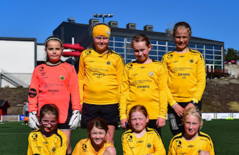 Knallgøy for J-10 på Blåveiscup!