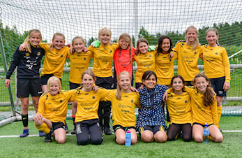 J-11 imponerte mot Våg!