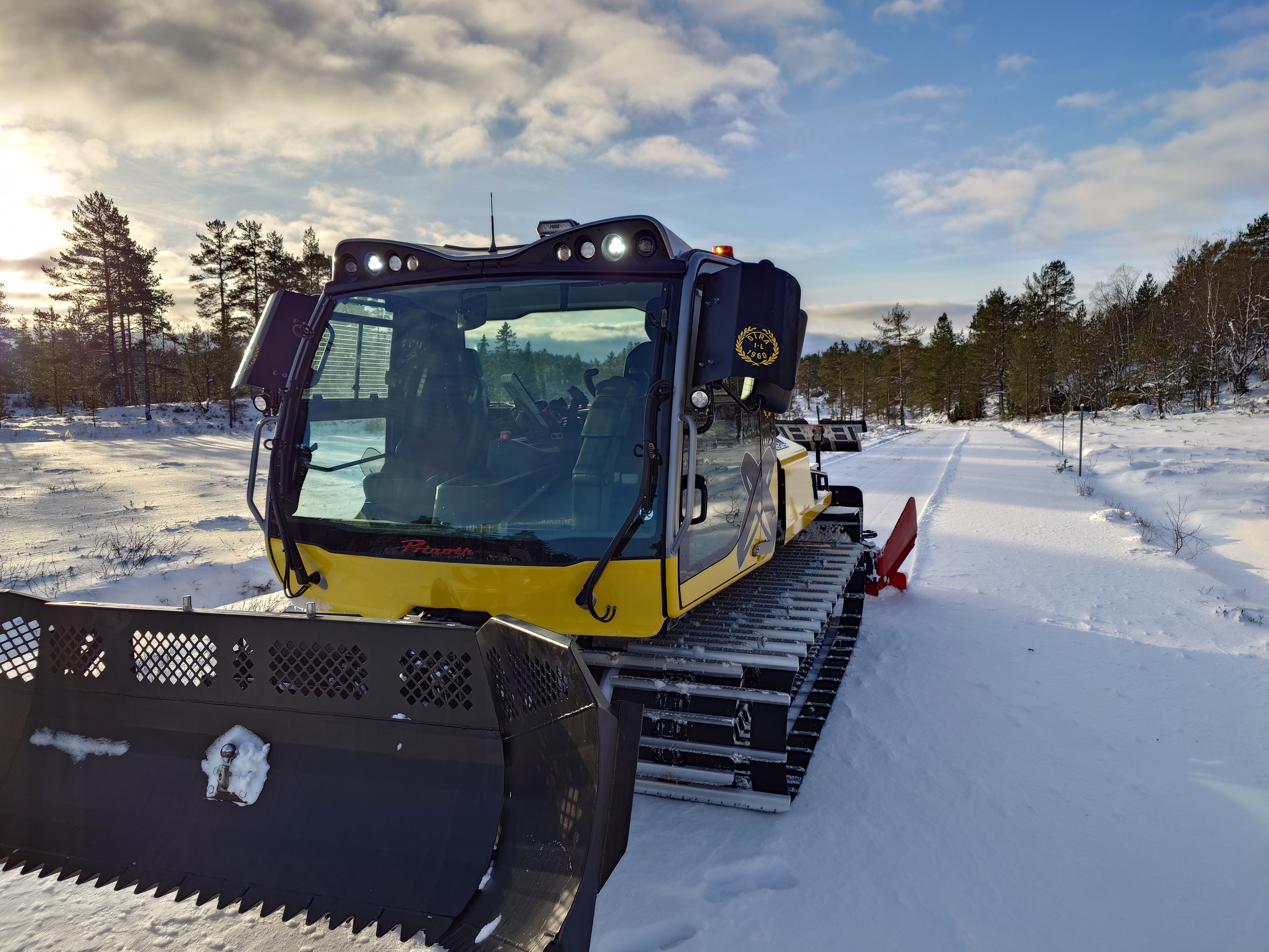 Skiforhold - lite snø - "gamle" ski er tingen.