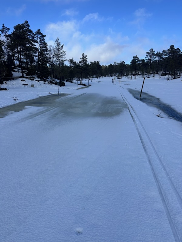 Løypestatus fredag - 5 cm nysnø og vann - vann -vann - vann, mye vann