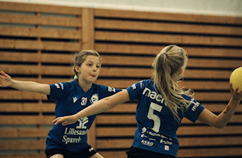 Håndballsesongen starter for våre unge jenter!