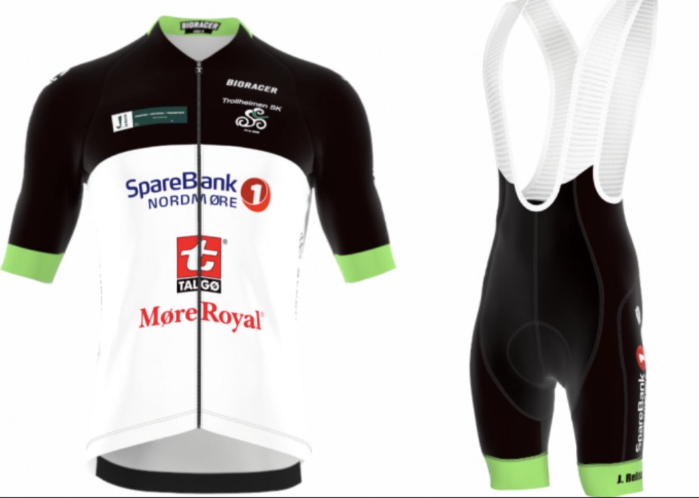 Nye klubbklær, og åpen nettbutikk