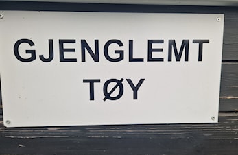 GJENGLEMT TØY PÅ GREFSEN STADION