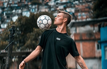 Pauseshow i Kvartfinalen - Verdensmesteren i Triksing