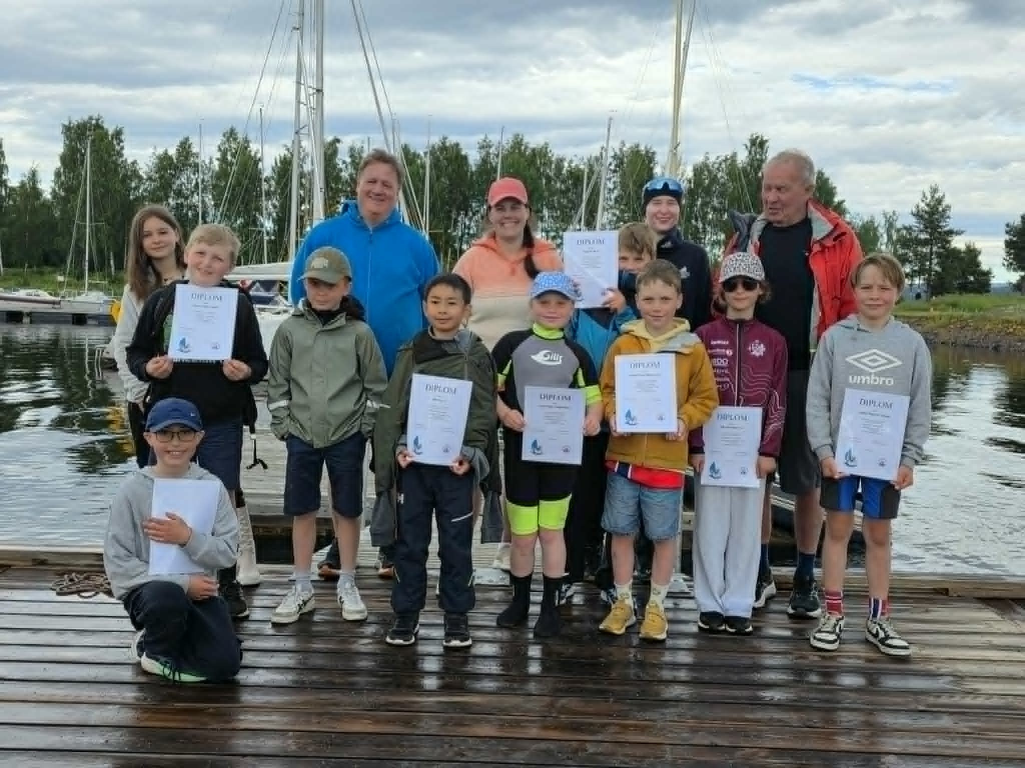 Image for Peiling på seiling - vellykket sommercamp for barn og ungdom