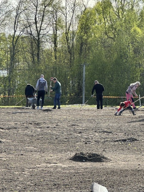 Image for Dugnad på Eidsvåg stadion.