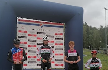 Solide presentasjoner av Follo SK medlemmer innenfor terreng og triatlon i helgen