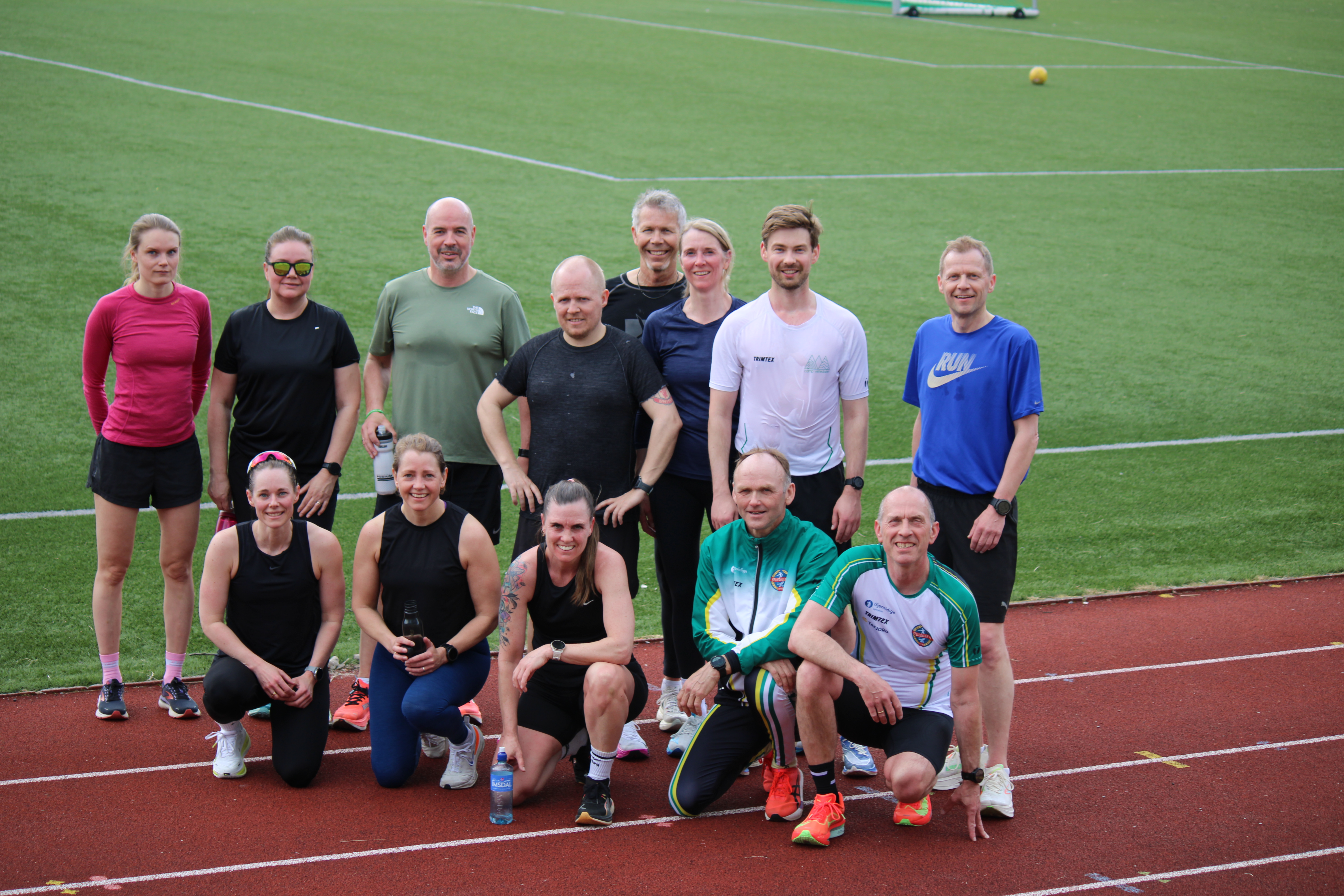 Gledeleg mange på løpstrening