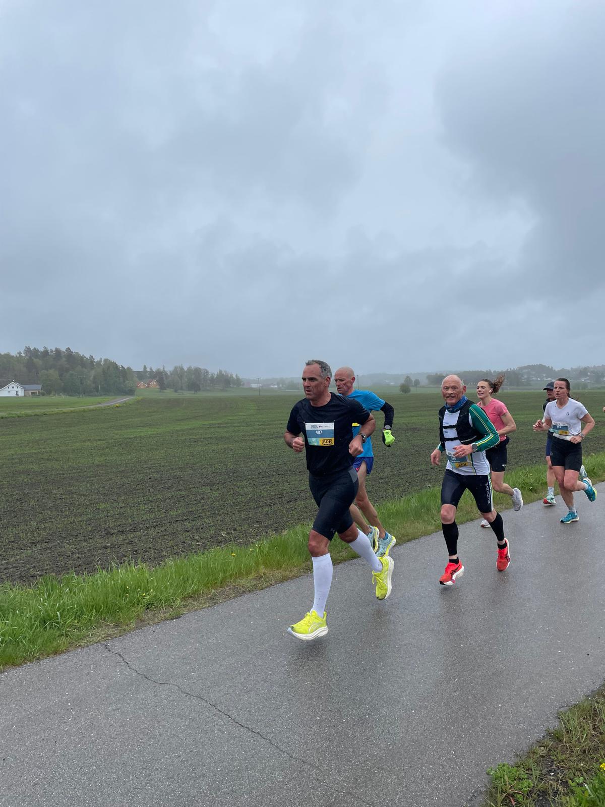 Revetal Halvmaraton 26: Eldar Sindre klassevinnar