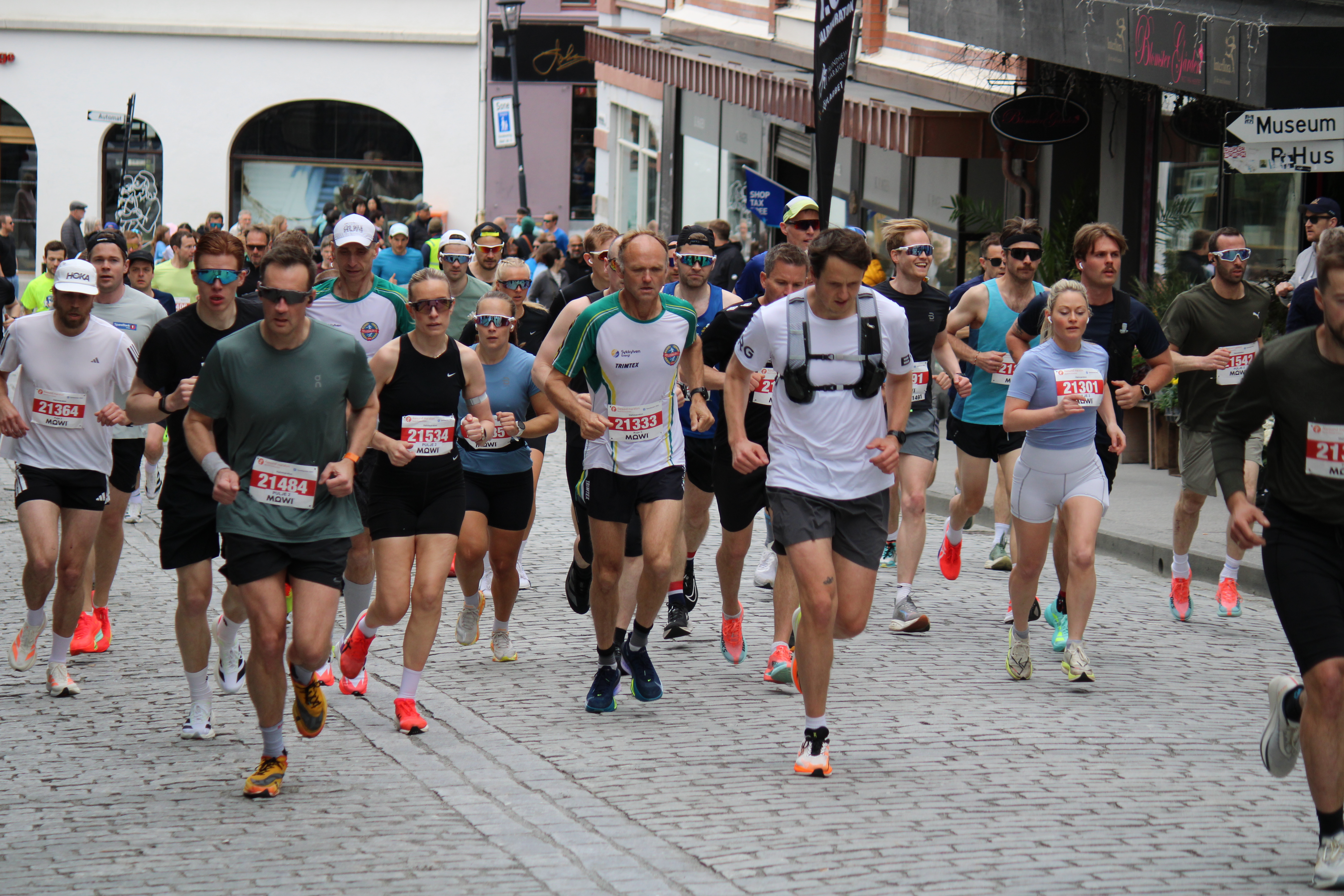 Halvmaraton i Ålesund: Alle VIL-løparane på 1.30-talet