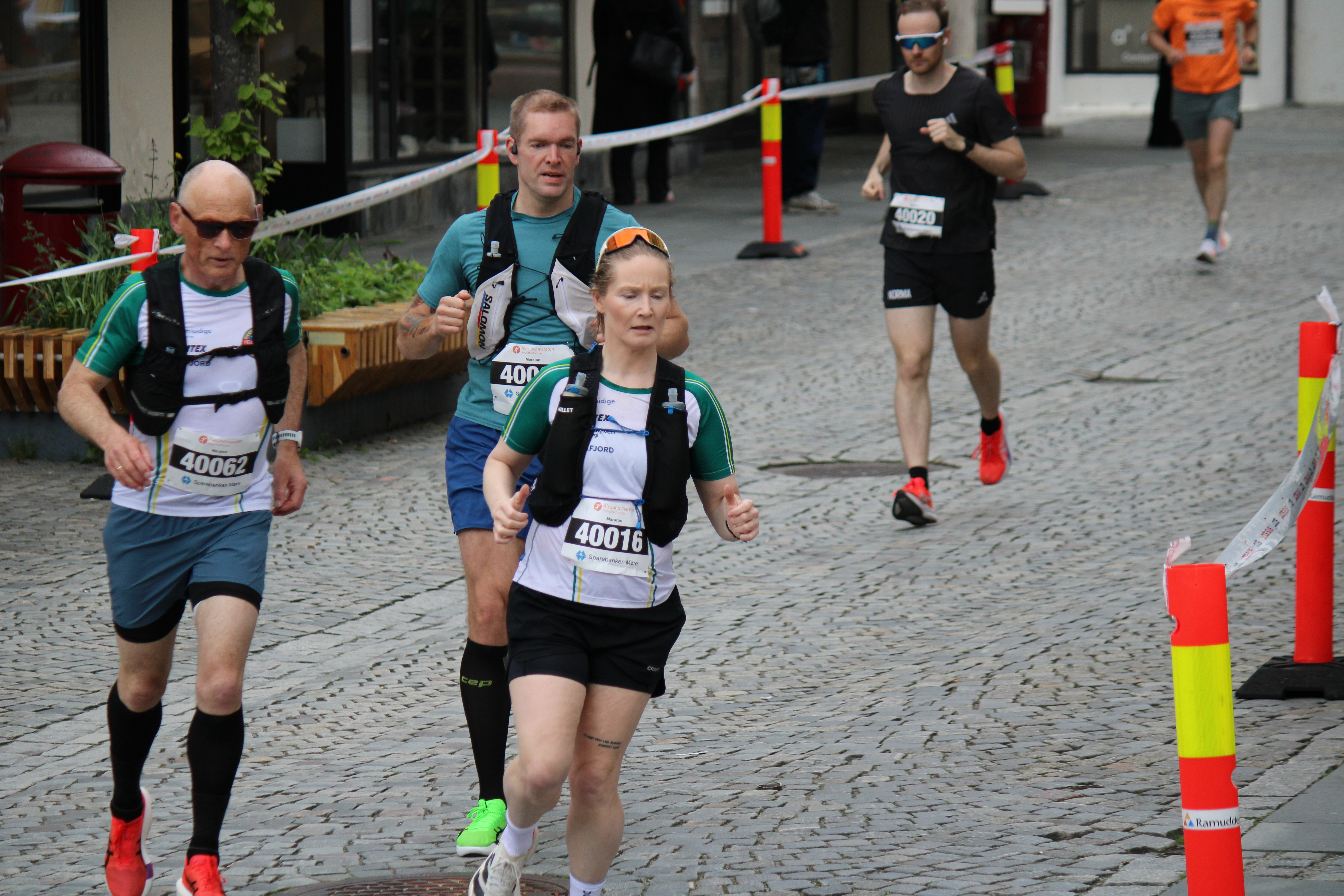 Image for Herdla Backyard Ultra: Malin ute, Hilmar inne.