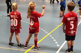 Kamper i SIF-hallen i november