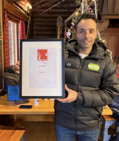 Raul Ferra er «Årets trener 2023»!