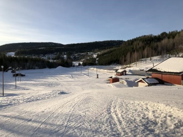Et bilde som inneholder utendørs, snø, himmel, vinterAutomatisk generert beskrivelse