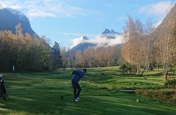 Vi åpner banen med sommergreener igjen!