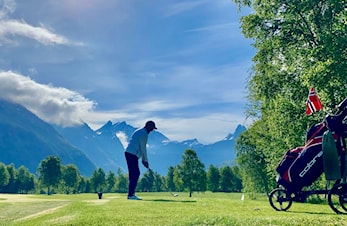 Gratulerer med dagen!!