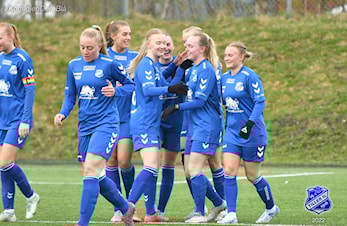 Ni mål, null baklengs og festfotball