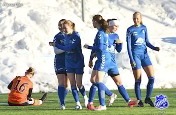 Videre i Adressacupen