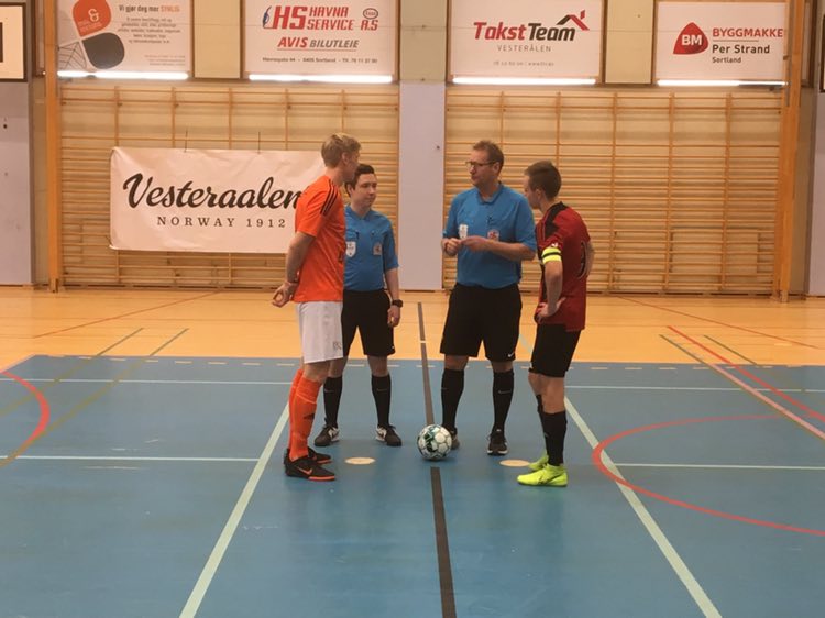 3 av 6 poeng i serieåpningen!