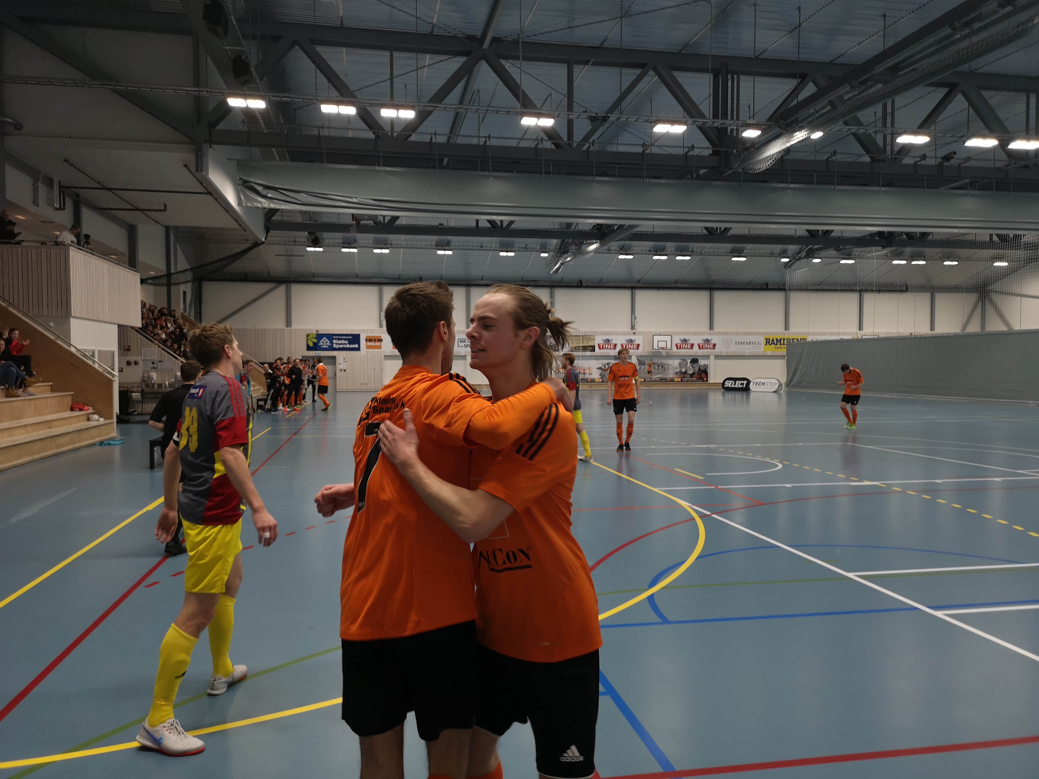 Seier mot byrival Freidig!