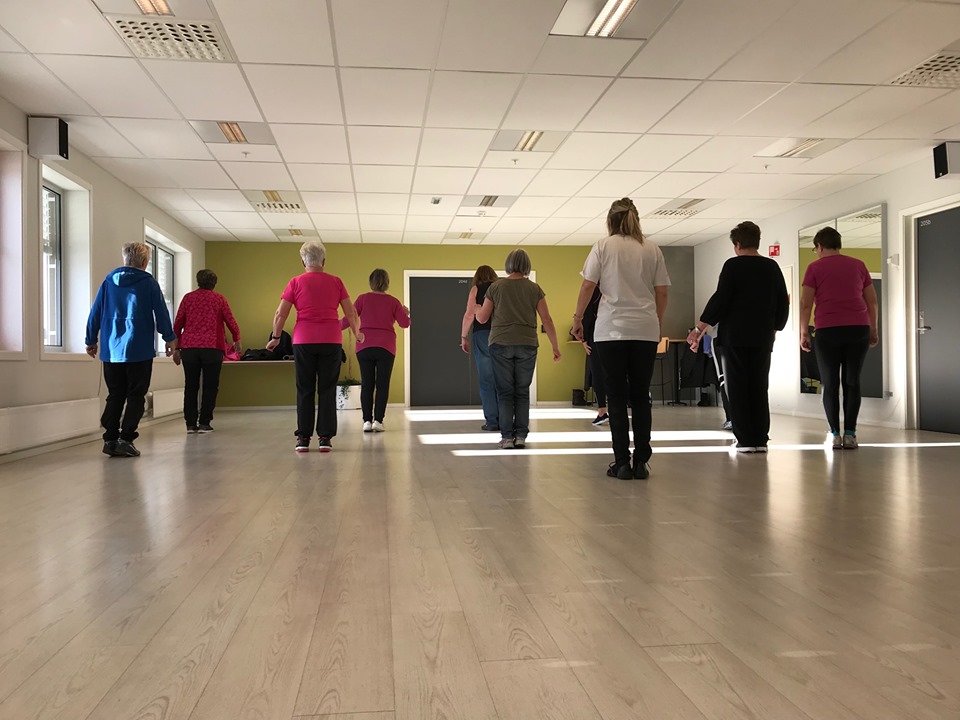 Linedans tar koronapause ut November