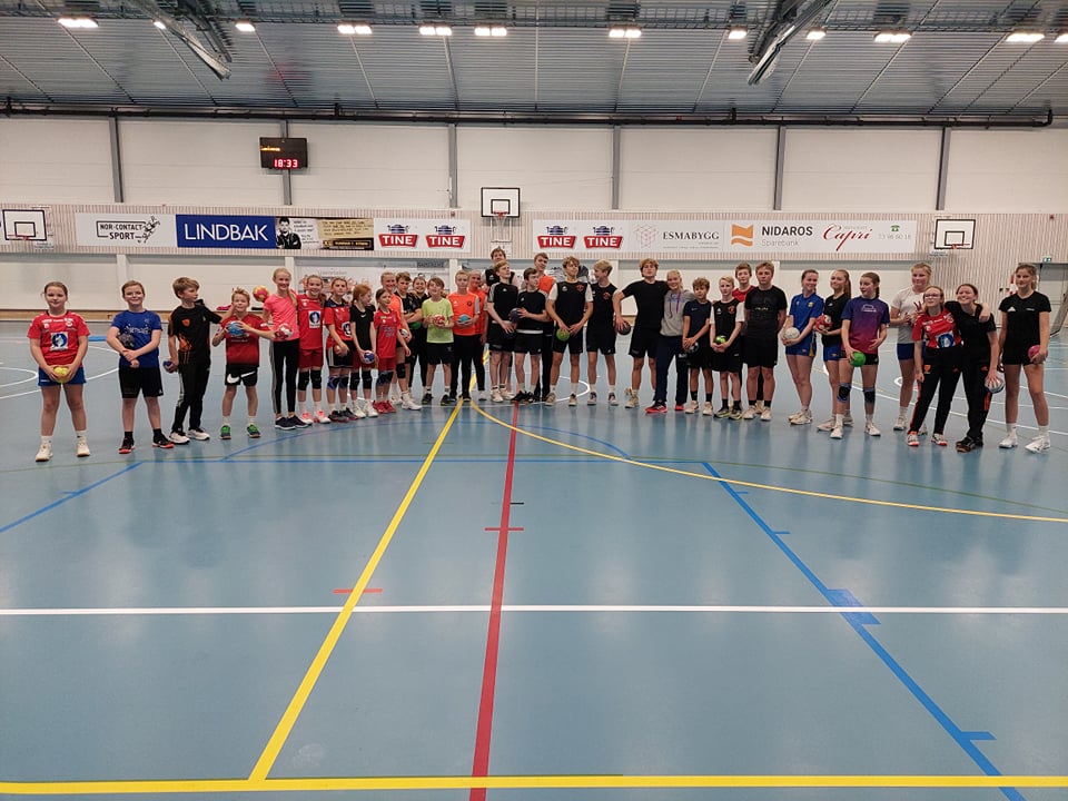 Tiger ekstra håndball med full hall Fredag