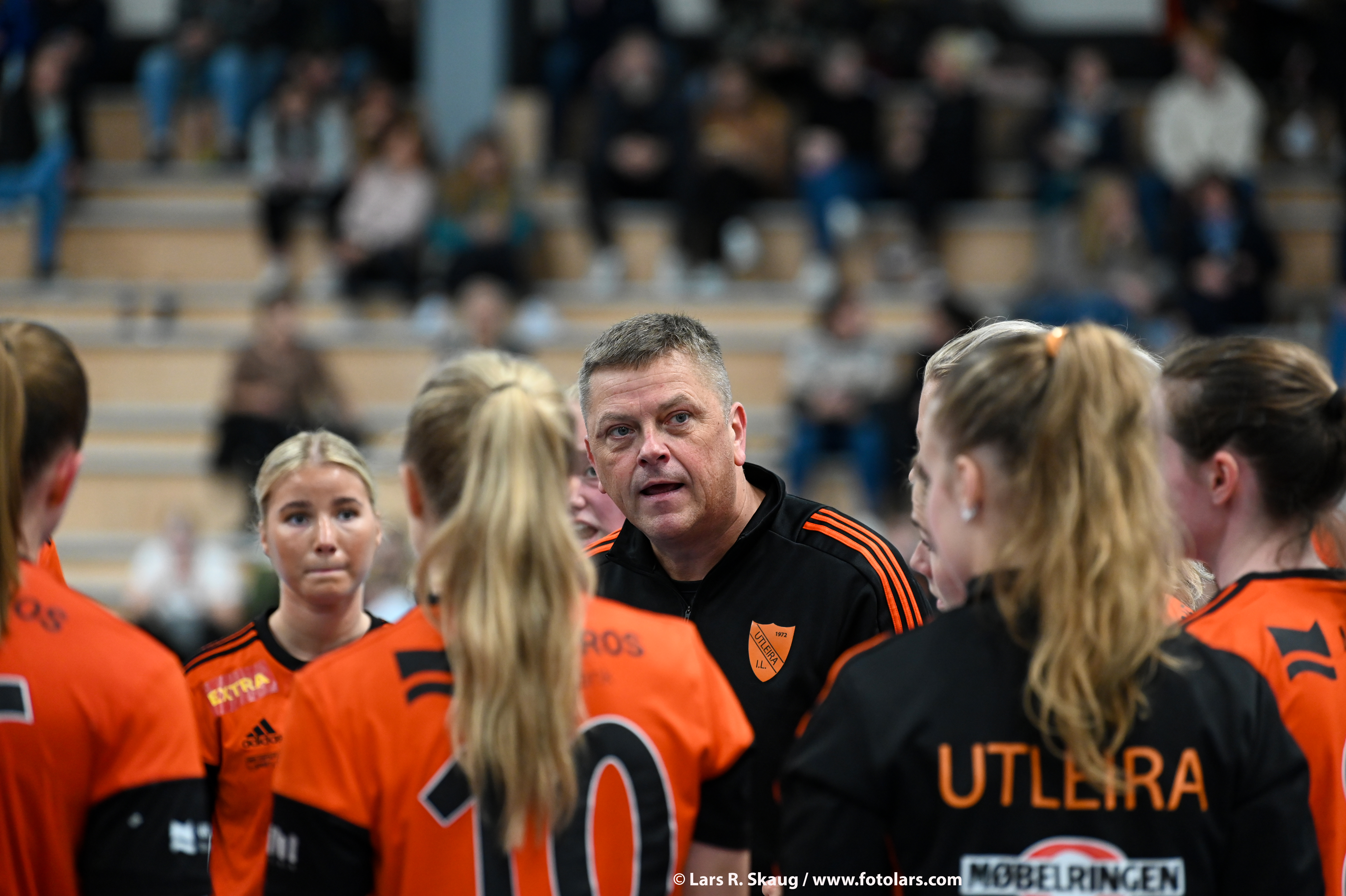 Godt besøkt hjemmekamp og seier