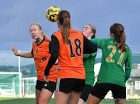 Damer senior fotball søker keepere