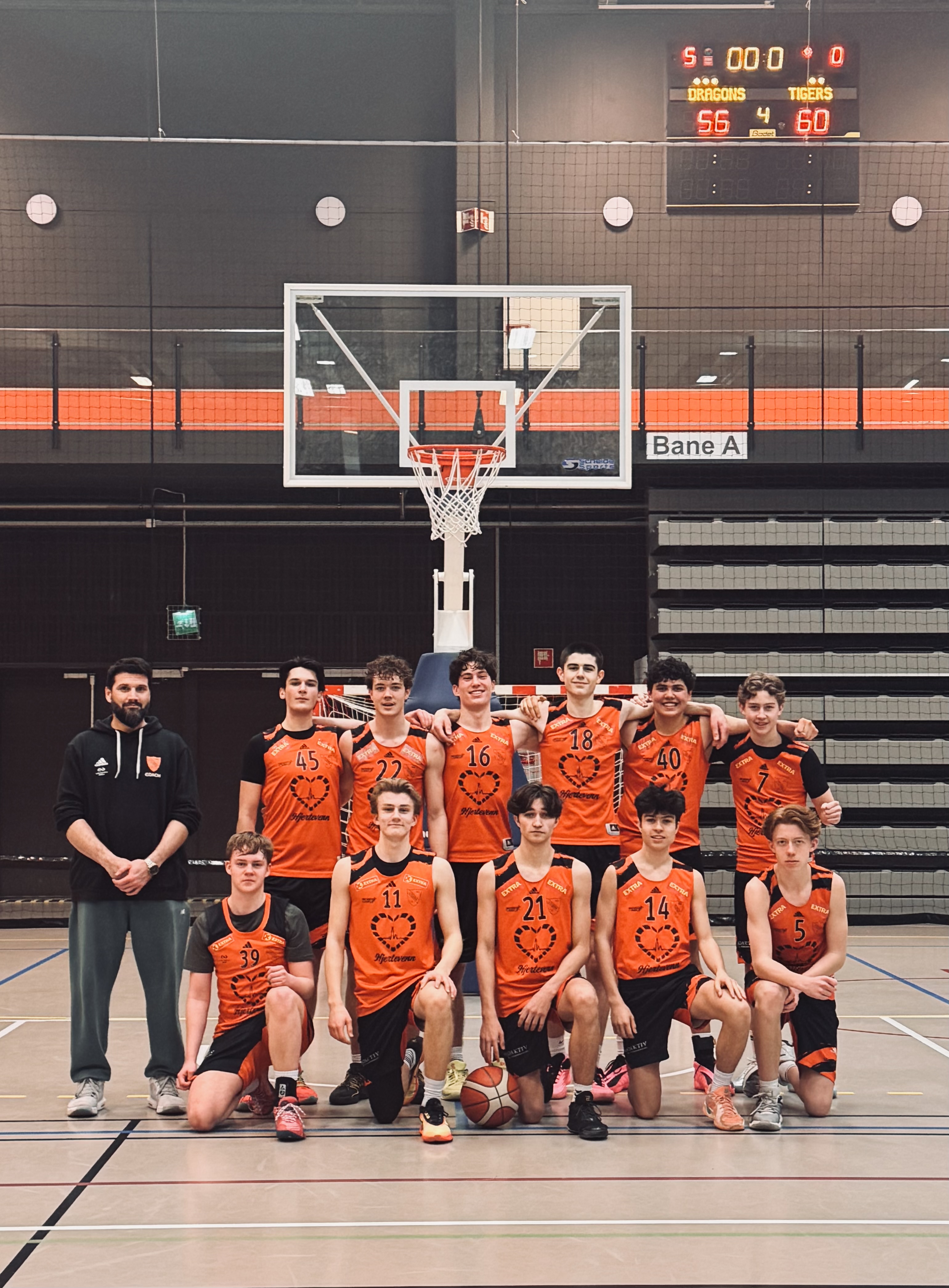 Utleira basket U17 til sluttspill!