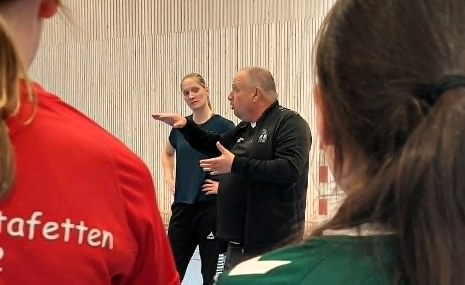 Image for Topphåndballspilleren fra breddeklubben Son: - Jeg får jo en nostalgisk følelse av å være her!
