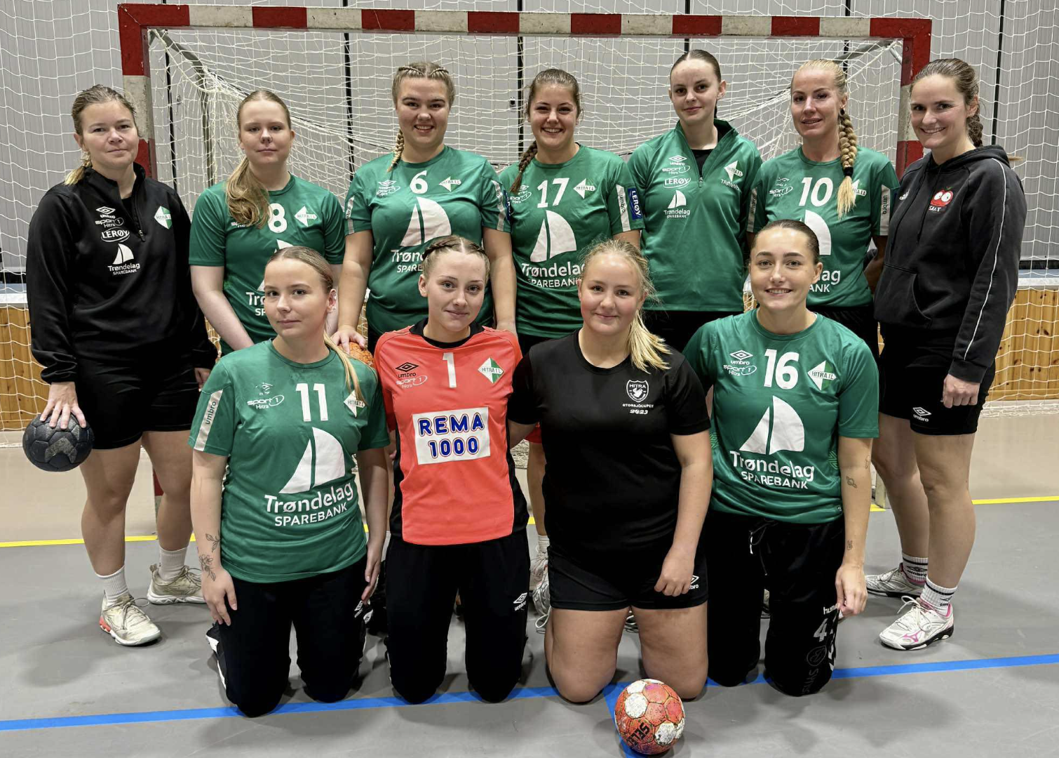 Full fart i håndballen – og seier til damelaget